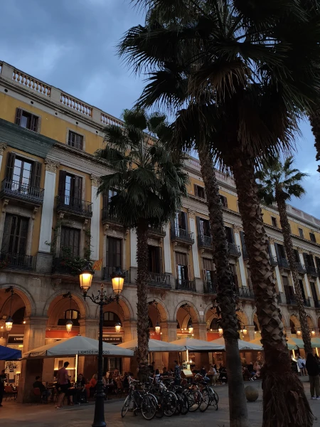 The Ultimate 5-Day Barcelona Itinerary: Tapas, Views & Sunsets