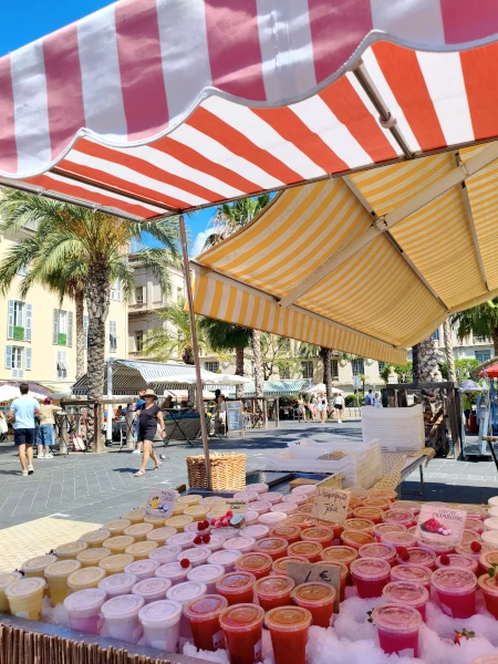 cold juices in a market
